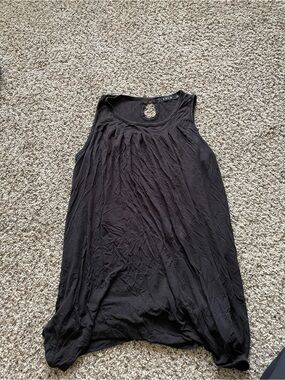 Yala Black Sleeveless Round Neck Tank Top